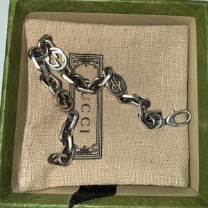 Gucci Interlocking Chain Bracelet in Aged Silver